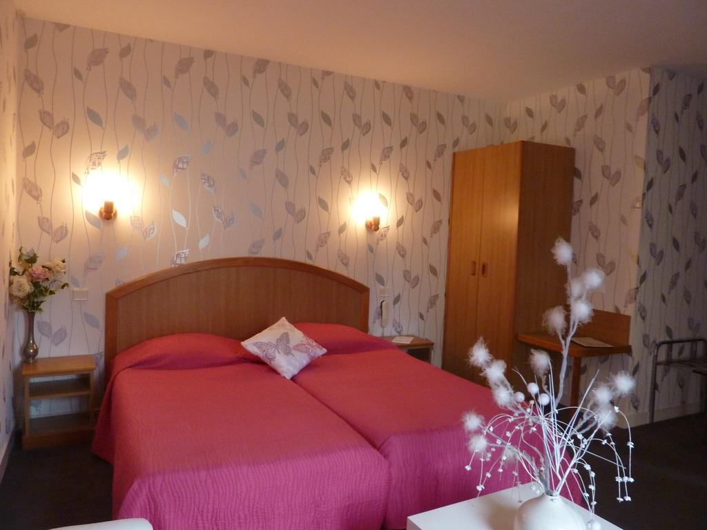 Hotel A La Renommee Saint-Pere  Room photo